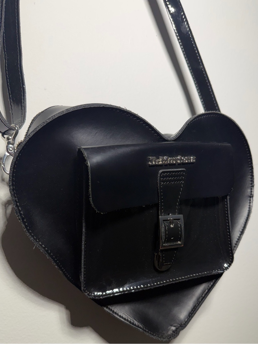 Black Heart Crossbody Bag - Dr Martens